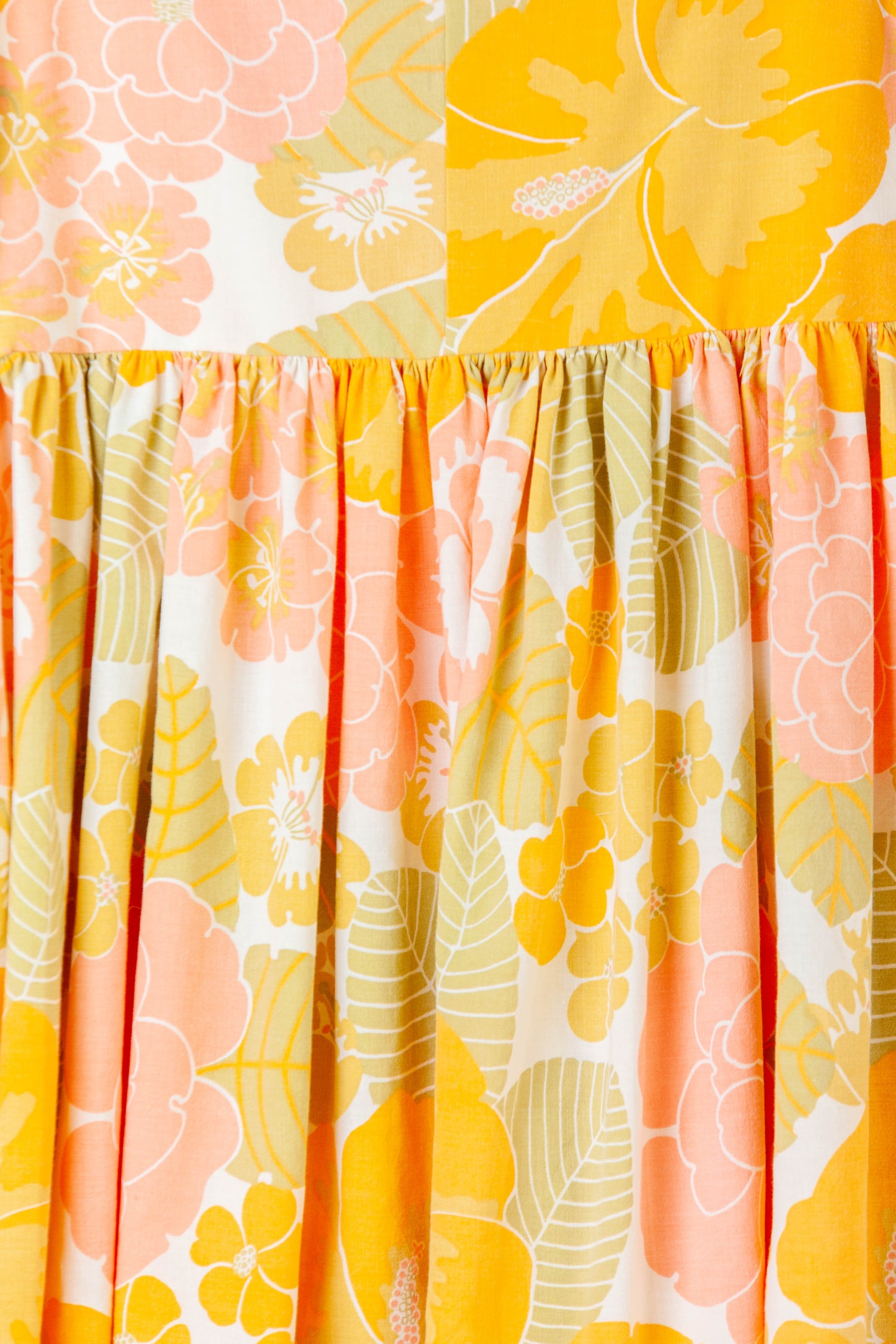 Robe à fleurs rose, orange et verte à bretelles ajustables TAILLE XL-XXL