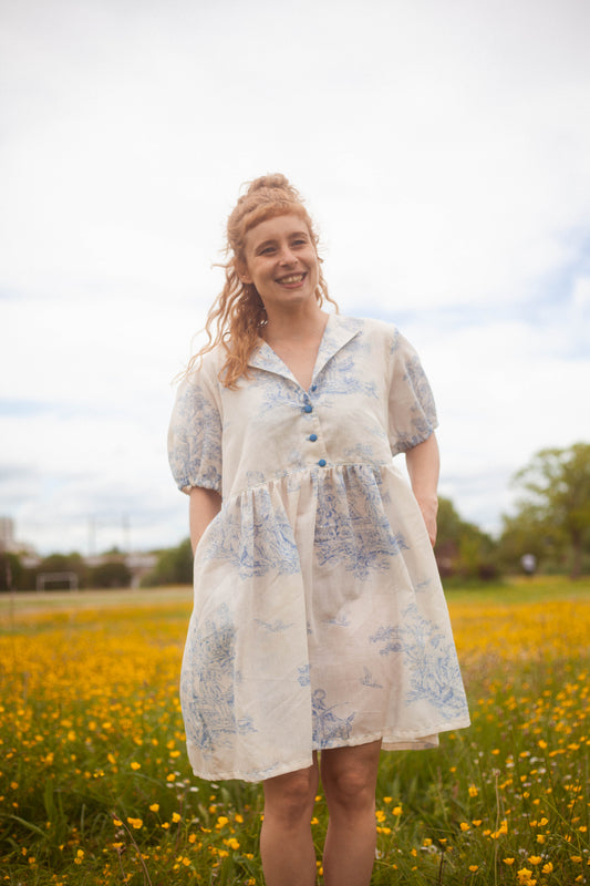 Robe courte toile de Jouy blanche et bleu