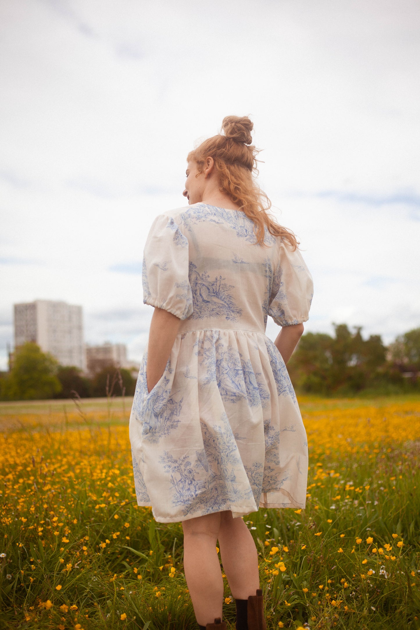 Robe courte toile de Jouy blanche et bleu