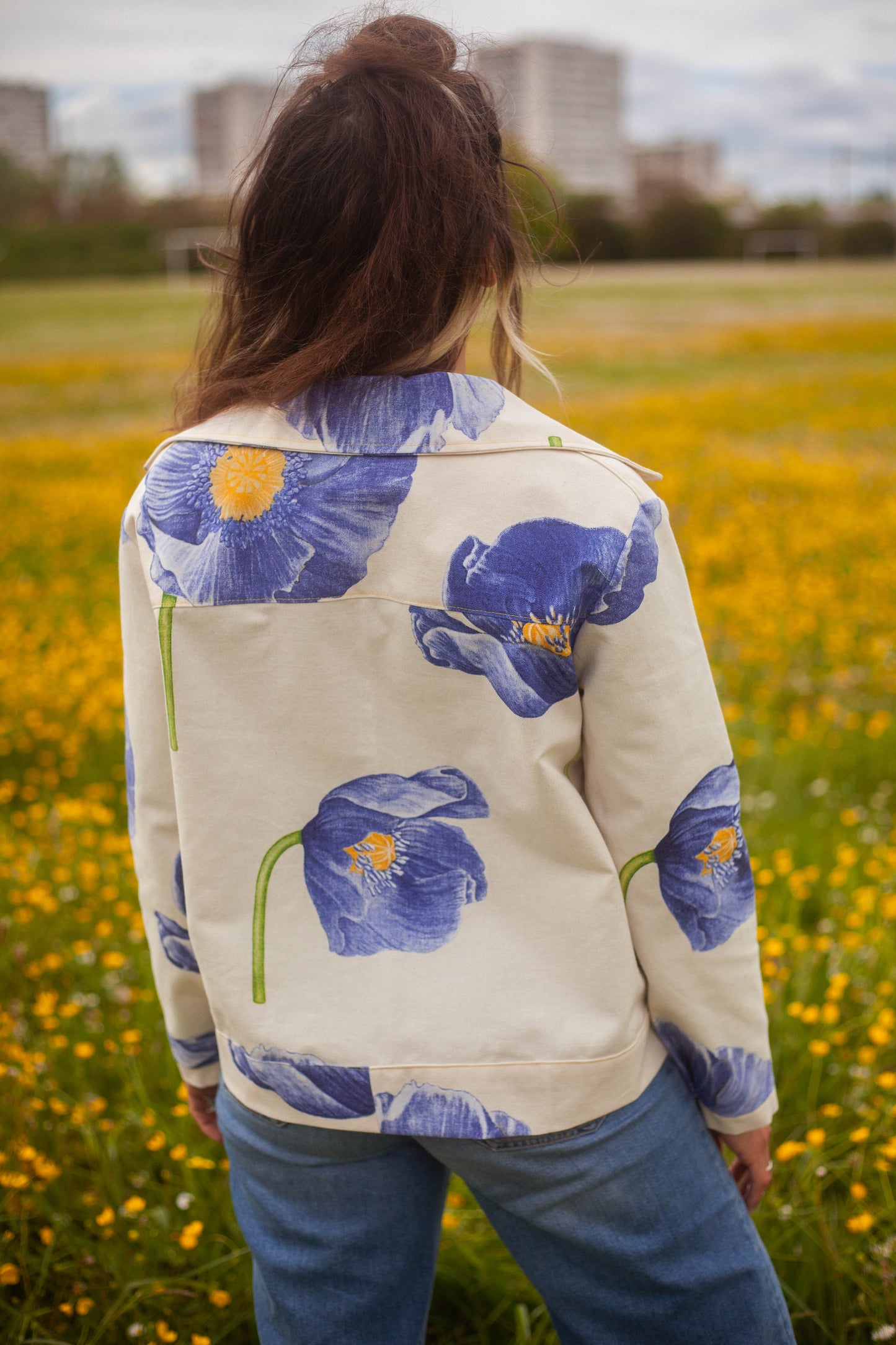 Veste à fleurs indigo