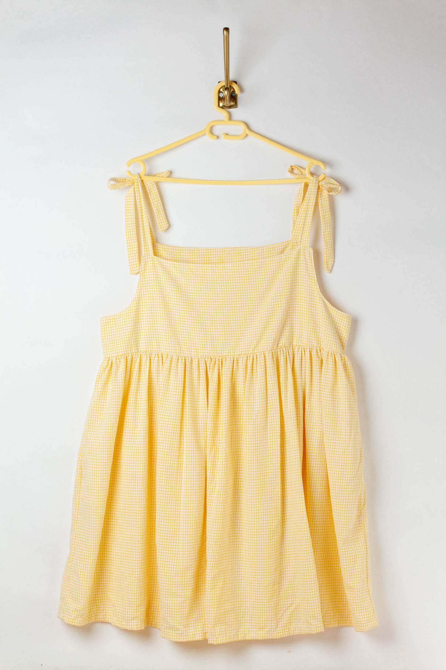 Robe en vichy jaune à bretelles ajustables TAILLE XL-XXL