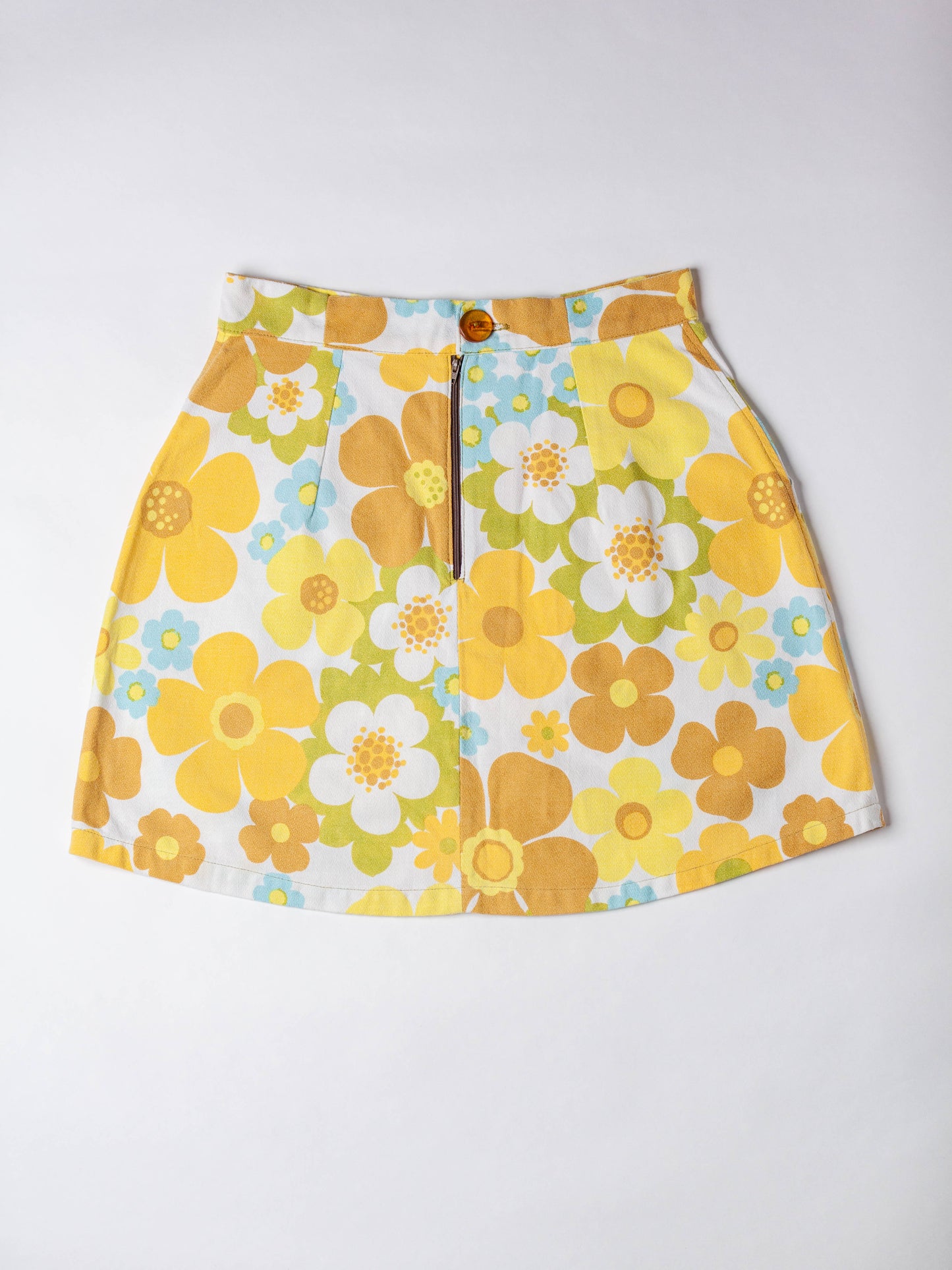 Mini-jupe fleurie TAILLE L